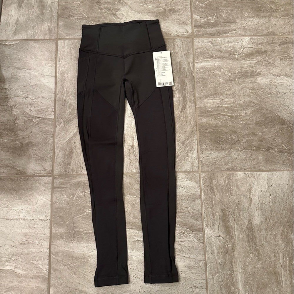 NWT lululemon all the right places 28” sz4